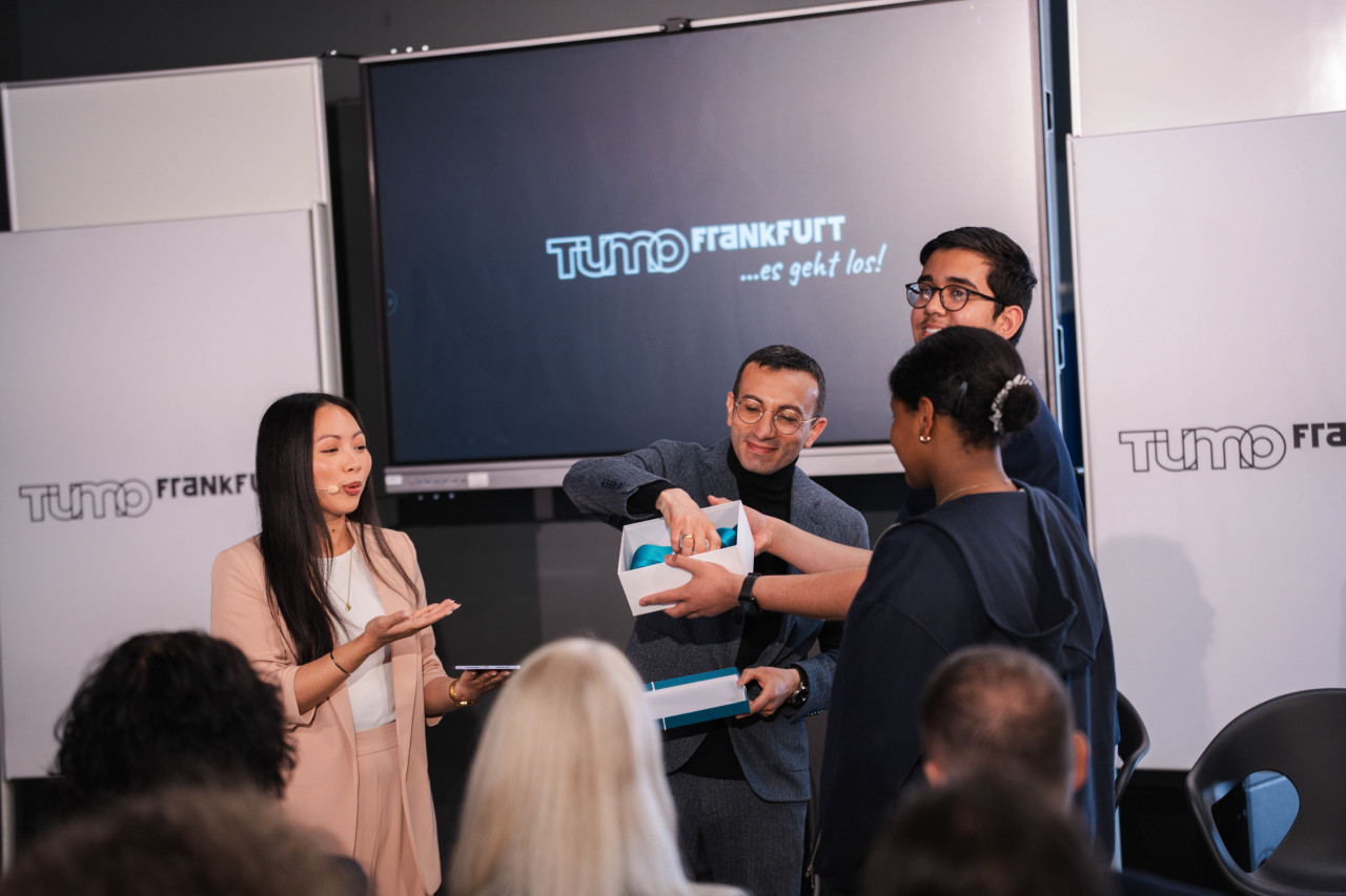 Ernst-Reuter-Schule II bei der Eröffnung von TUMO Frankfurt