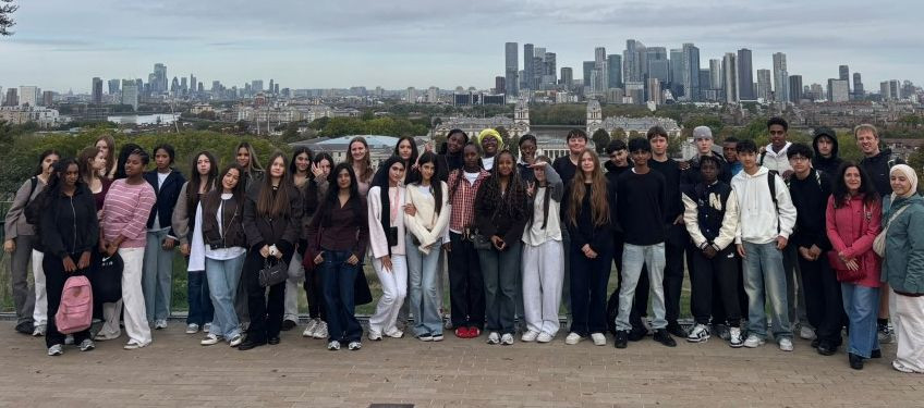 Schülerinnen und Schüler der Ernst-Reuter-Schule II auf Studienfahrt in England